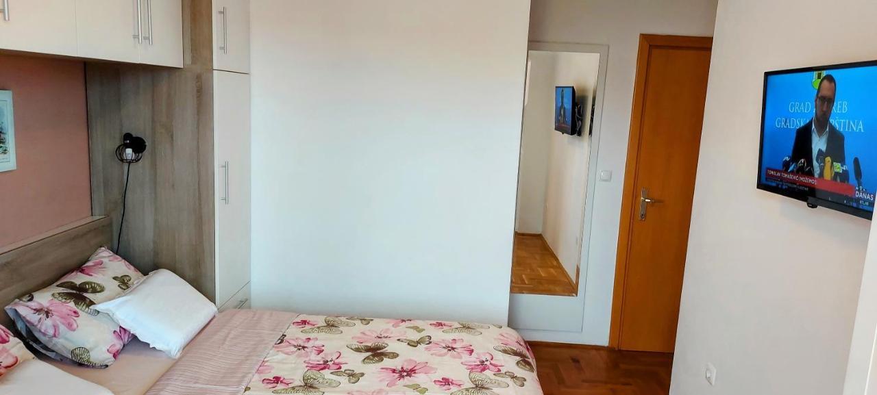 Apartments Tomic Biograd Na Moru Zewnętrze zdjęcie