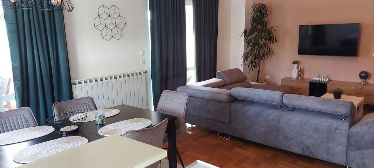Apartments Tomic Biograd Na Moru Zewnętrze zdjęcie