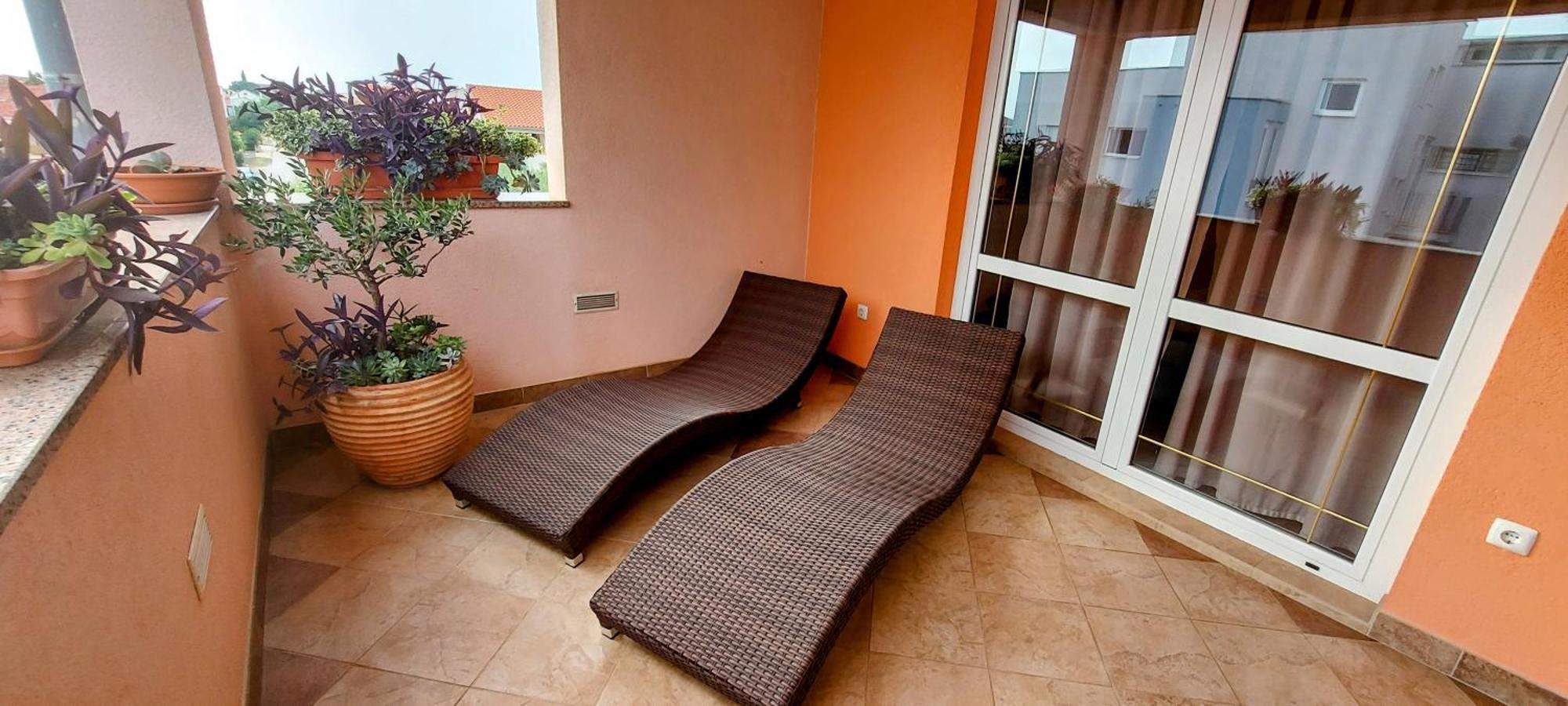 Apartments Tomic Biograd Na Moru Zewnętrze zdjęcie