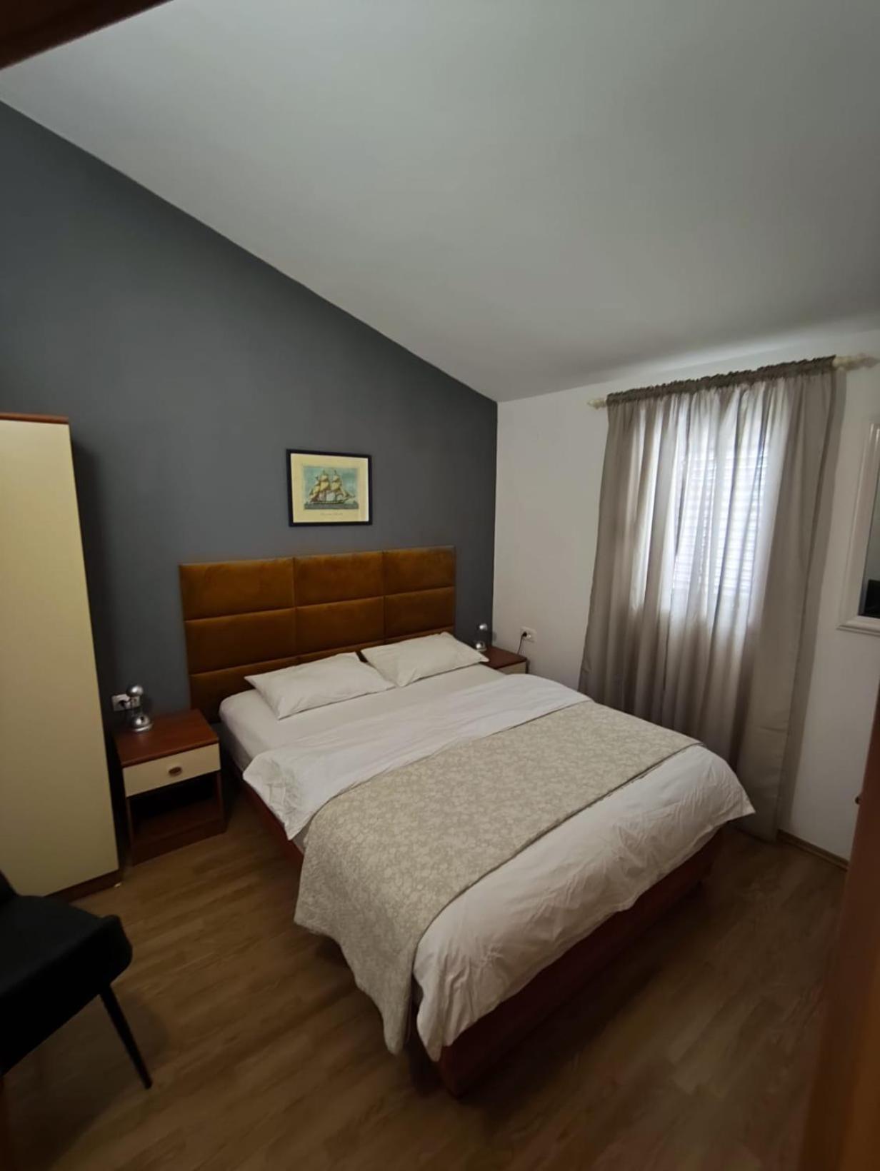 Apartments Tomic Biograd Na Moru Zewnętrze zdjęcie