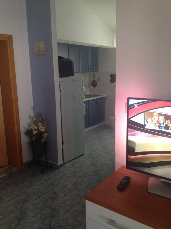 Apartments Tomic Biograd Na Moru Zewnętrze zdjęcie